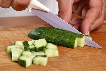 Dicing cucumber