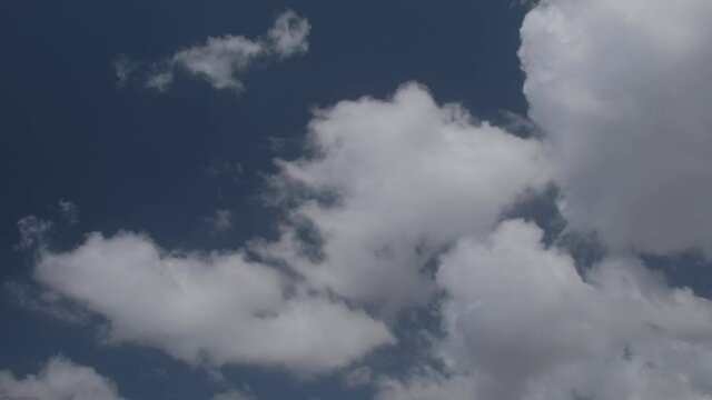 Nubes sobre el cielo de N&aacute;poles. Campania, Italia, Europa.