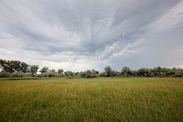 Obraz premium landscape wide plain cloud scenery horizon