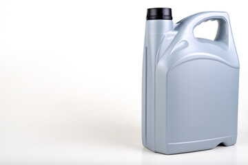 Oil container for passenger car. Maintenance accessories for vehicles for private use.