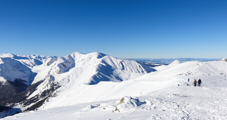 Fototapeta na wymiar Beautiful winter view in the Polish Tatra mountains