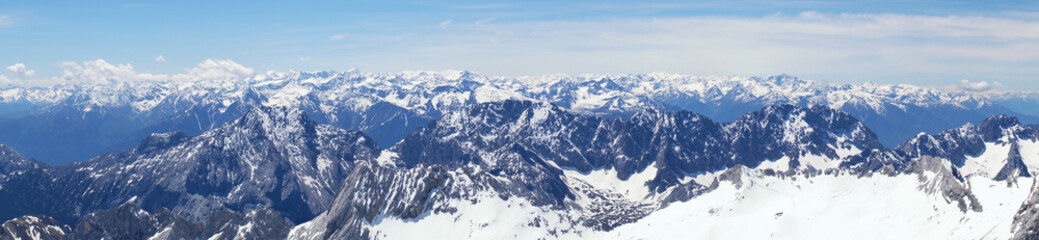 Fototapeta na wymiar Zugspitze Panorama