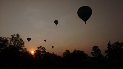 Amanecer en Teotihuacan