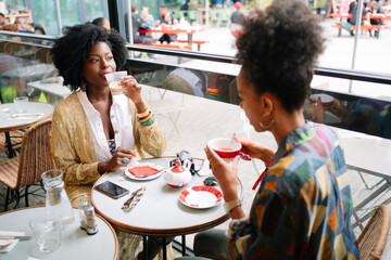 friends at the restaurant