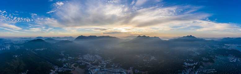 Fototapeta premium Beautiful Sunset in the mountains
