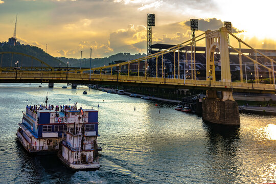 Empress II sunset cruise