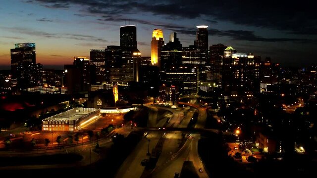 Timelapse/hyperlapse of Minneapolis downtown skyline at night