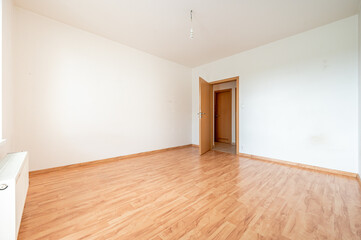Fototapeta na wymiar Empty room in flat, light, space.