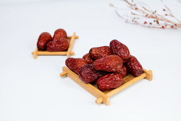 Dry red jujubes 