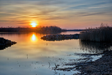 Abendstimmung am Störmthaler See bei Leipzig.