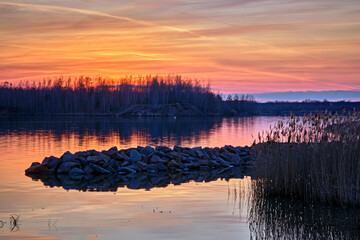 Abendstimmung am Störmthaler See bei Leipzig.
