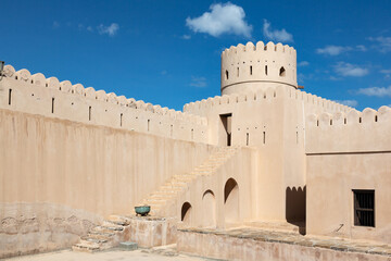 Walls, stairs and tower of Sunaysilah fort in town of Sur, Oman © Jürgen Bochynek
