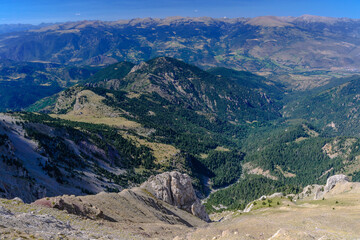 Fototapeta na wymiar View from the high of the mountains (Parc Natural Cadí-Moixero, Catalonia, Spain)