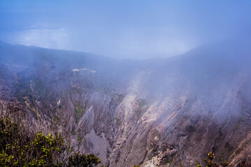 Costa Rica. Irazu volcano - Crater lake.