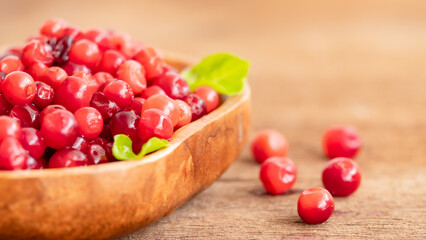 Cranberry,  Red sour fruit  There are many health benefits.