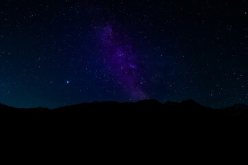 Milchstraße über Berggipfel © Digitalpress