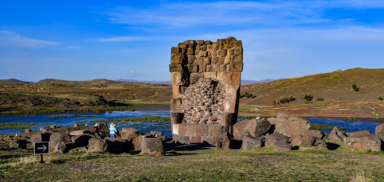 Lagarto chullpa, the most famous Sillustani tomb 29