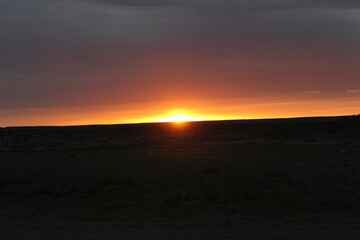 The red light sunset, half the sky, very beautiful