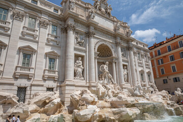 Obraz na płótnie Canvas Panoramic view of Trevi Fountain in the Trevi district in Rome, Italy