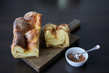 Chałka z rabarbarem 