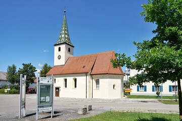Treuchtlingen - Kirche in Graben