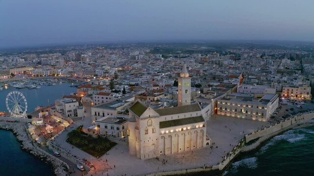 Trani Cathedral in the evening, Trani, Apulia, Italy