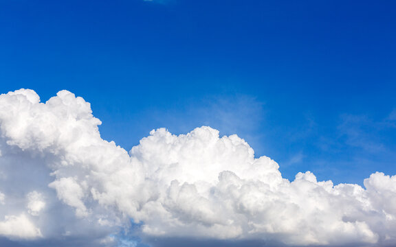White cloud and blue sky with space.