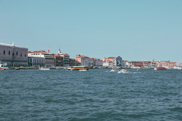 Fototapeta premium Panoramic view of Venice coast with historical buildings and Laguna Veneta