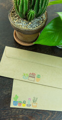 Briefe schreiben - DIY Briefumschläge kreativ gestalten - Briefumschlag bemalt, gezeichnet - Urban Jungle Style

