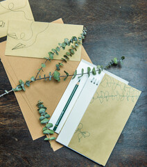 Handlettering - kreativ Briefe schreiben und dekorieren mit Eukalyptus