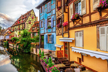 Fototapeta premium Tradycyjne domy w Colmar, Alzacja, Francja