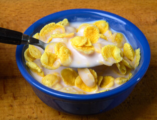 corn flakes with milk