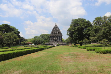 Fototapeta na wymiar Jardin des temples de Prambanan, Indonésie