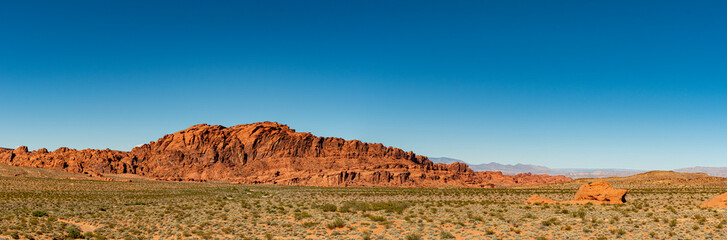 Fototapeta premium Panorama of the red rocks in Valley of Fire, Nevada