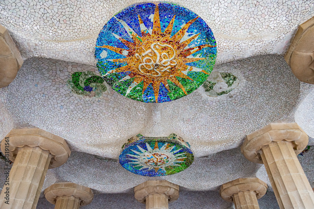 Wall mural park güell hypostyle hall, barcelona