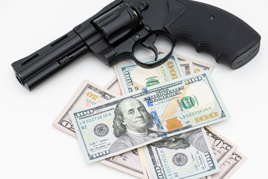 Black Gun, Pistol on the dollar banknotes.