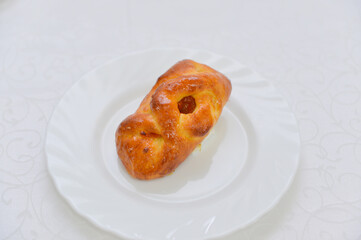 food, pastry, bread, breakfast, sweet, baked, plate, snack, dessert, bun, roll, meal, delicious, bakery, isolated, croissant, cake, white, cheese, homemade, fresh, fried, tasty, pie, brown