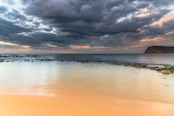 Fototapeta premium Calm Seas Early Morning Seascape