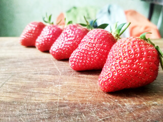 Juicy, ripe strawberries for desserts