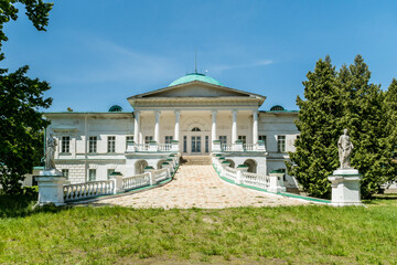 Fototapeta na wymiar Summer view of Galaganiv Palace in Sokyryntsi national park in Sokyryntsi village, Chernigiv region.
