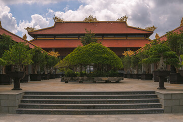 Obraz premium peaceful view of the Sala monastery inside the sala cemetery, Long Thanh
