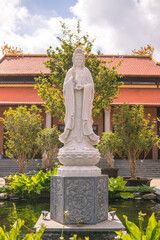 Obraz premium Quan Yin statue (Quan Am) inside a Sala monastery inside the sala cemetery, Long Thanh