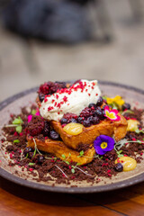 French toast with berries and mascarpone 