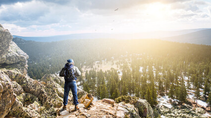 Fototapeta premium Young traveler exploring the world concept