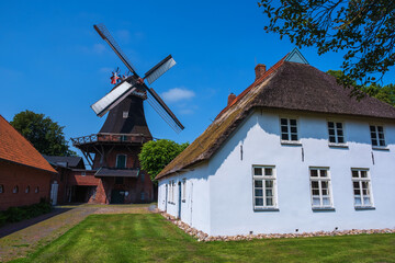 Die Moorseher Mühle in Butjadingen/Deutschland an der Nordsee