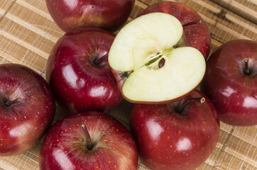 Dish with apples