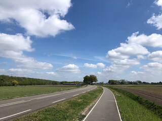 Bicycle path and road around Lochem