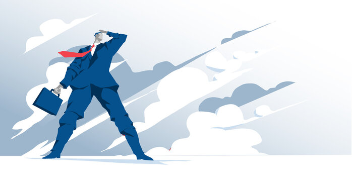 Imprenditore visto dal basso guarda verso il futuro e nuove opportunit&agrave; di business