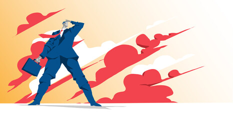 Imprenditore visto dal basso guarda verso il futuro e nuove opportunità di business