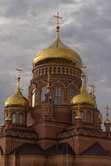 Fototapeta na wymiar orthodox russian temple golden